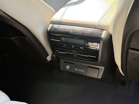 Used 2022 Acura MDX SH-AWD w/ Technology Package image 32