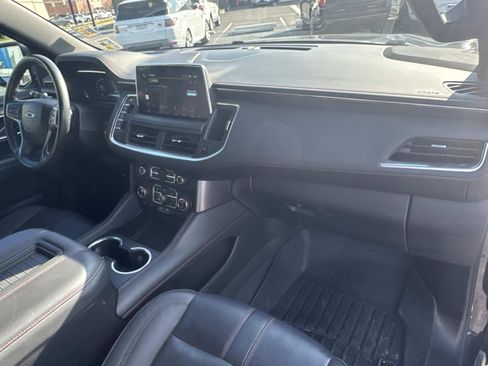 Used 2022 Chevrolet Suburban RST w/ Sport Performance Package image 13