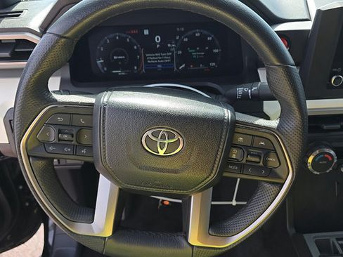 Used 2024 Toyota Tacoma TRD Off-Road AWD/4WD image 6