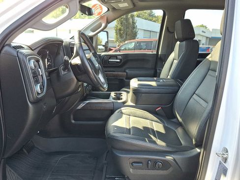 Used 2022 GMC Sierra 2500 Denali w/ Denali Ultimate Package image 14