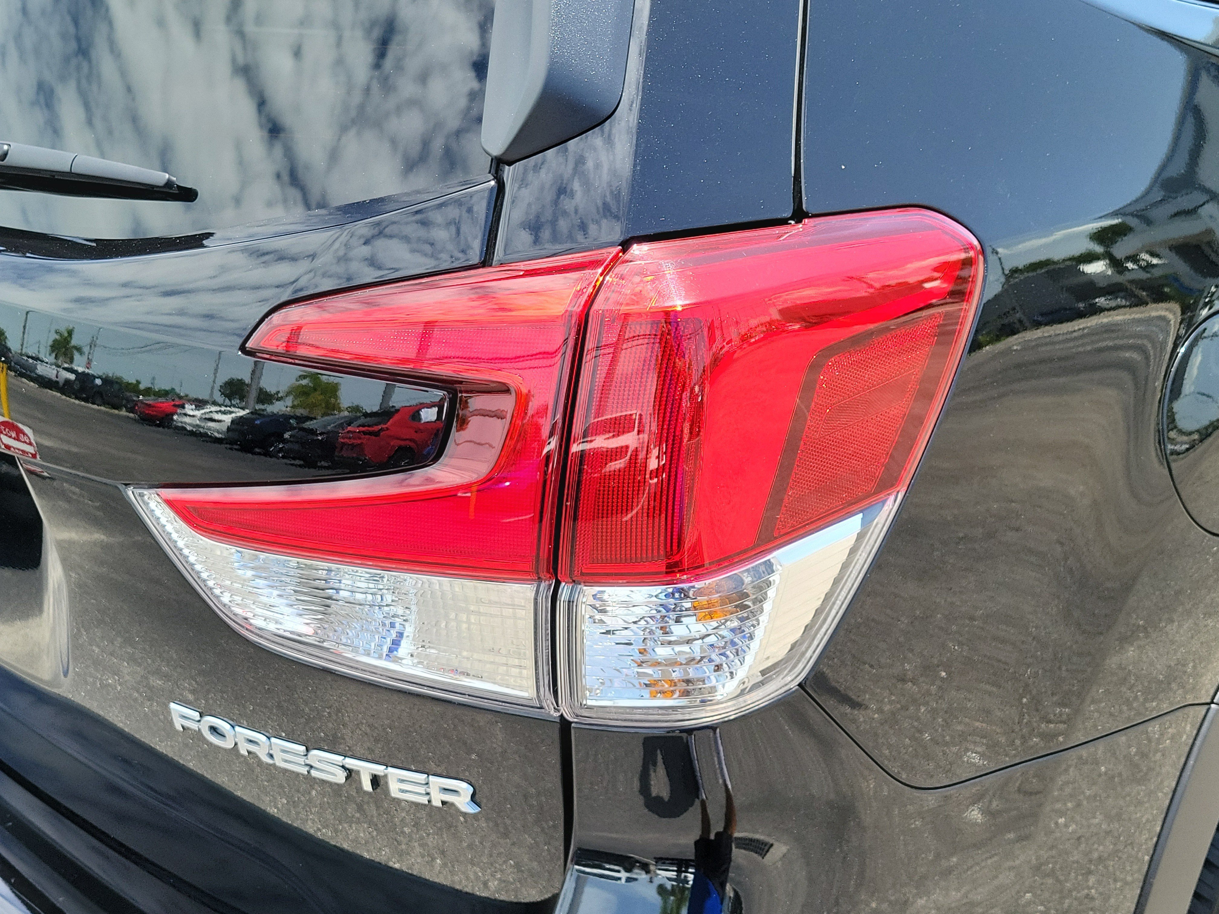 Used 2024 Subaru Forester Premium AWD/4WD image 12