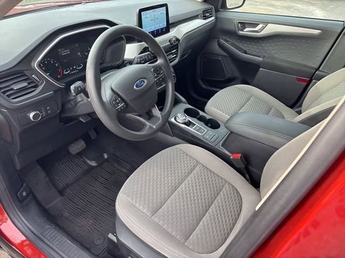 Used 2020 Ford Escape SE image 24