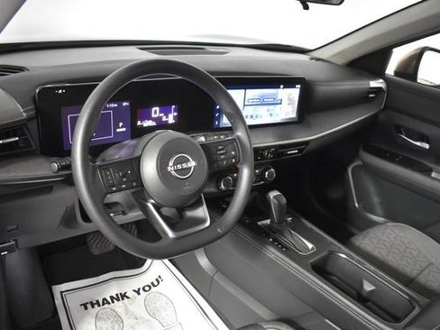 Certified 2025 Nissan Kicks SV AWD/4WD image 12