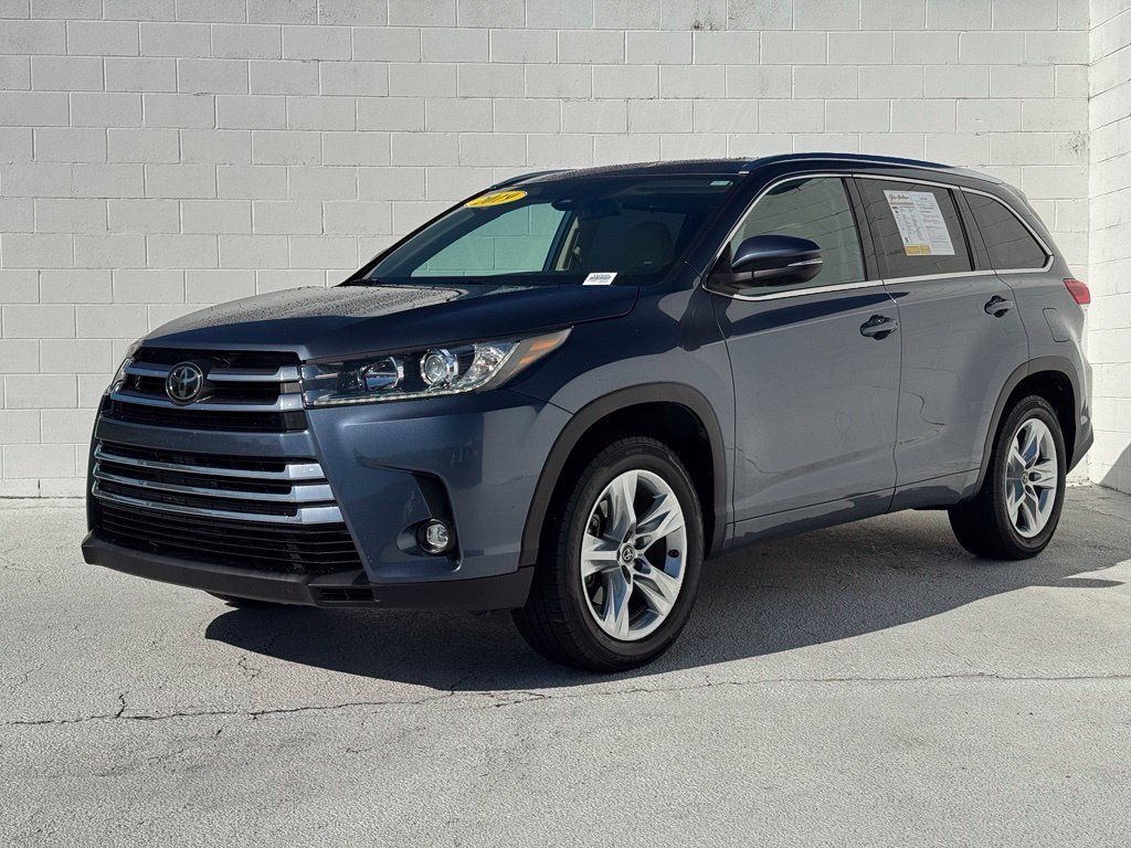 Used 2019 Toyota Highlander Limited FWD image 11