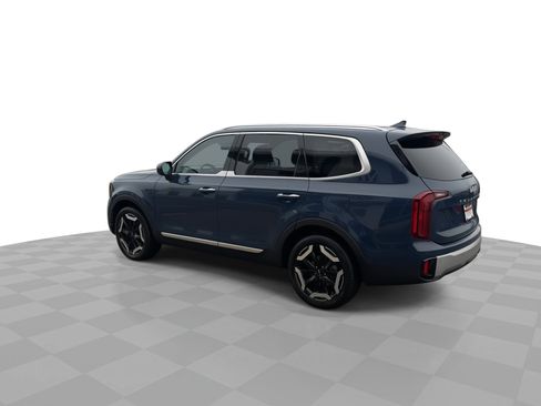 Used 2023 Kia Telluride S w/ S Sunroof Package image 6