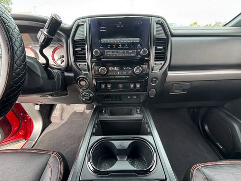 Used 2022 Nissan Titan PRO-4X w/ Pro-4x Convenience Package image 20