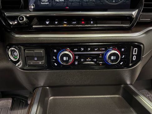 Certified 2024 GMC Sierra 2500 SLT w/ SLT Premium Package image 23