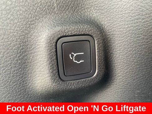 Used 2022 Jeep Compass Latitude w/ Convenience Group AWD/4WD image 12