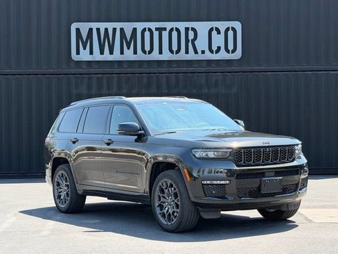 Used 2023 Jeep Grand Cherokee L Summit w/ High Altitude Package AWD/4WD image 1