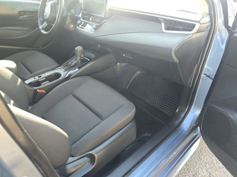 Used 2025 Toyota Corolla LE image 42