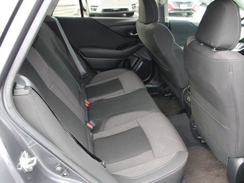 Used 2020 Subaru Outback Premium image 33
