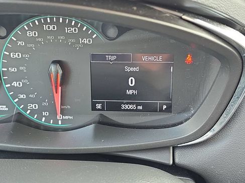 Certified 2020 Chevrolet Trax LT w/ LT Convenience Package FWD image 18