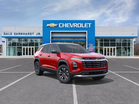 New 2026 Chevrolet Equinox LT w/ Safety and Technology Package FWD image 2