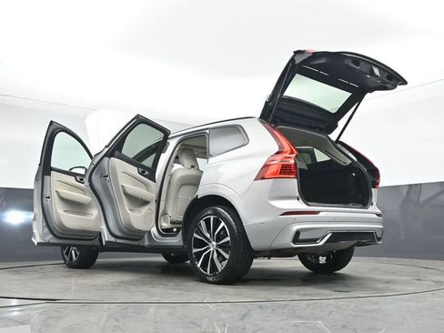 Used 2023 Volvo XC60 B5 Plus w/ Climate Package image 55