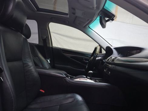 Used 2016 Lexus LS 460 w/ Comfort Package image 10