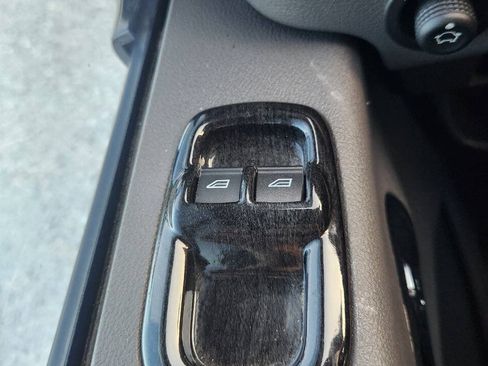 Used 2022 Ford Transit 250 Medium Roof AWD image 19
