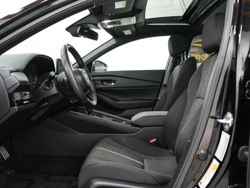 Used 2025 Honda Accord Sport image 22