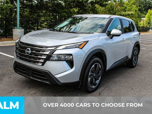 Used 2024 Nissan Rogue SV AWD/4WD image 2
