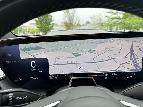 Used 2025 Buick Enclave Avenir w/ Super Cruise Package AWD/4WD image 17