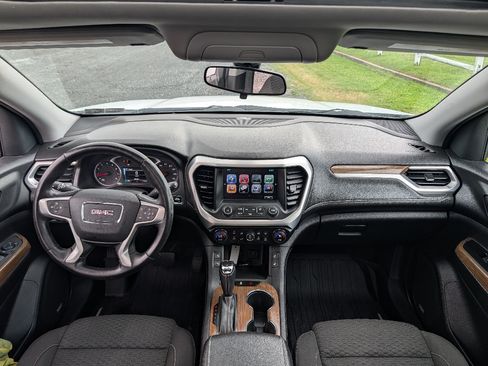 Used 2017 GMC Acadia SLE w/ Driver Alert Package I AWD/4WD image 32