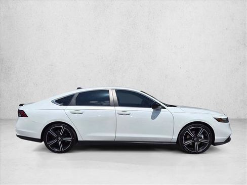 Used 2023 Honda Accord Sport image 4