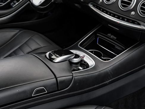 Used 2019 Mercedes-Benz S 560 4MATIC Coupe image 21