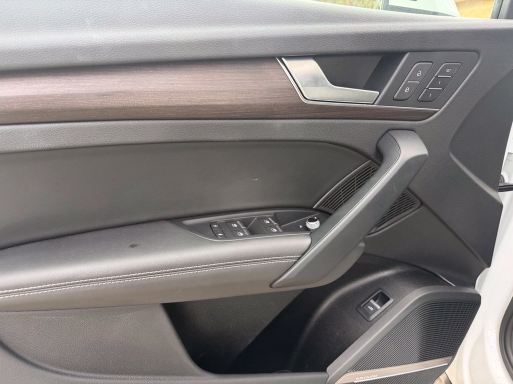 Used 2021 Audi Q5 Prestige w/ Prestige Package AWD/4WD image 19