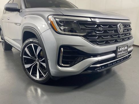 Used 2025 Volkswagen Atlas SEL Premium R-Line AWD/4WD image 3