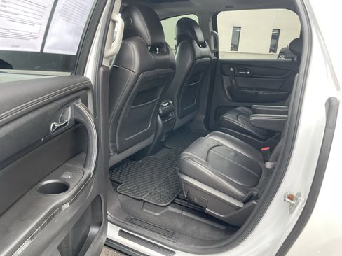 Used 2017 GMC Acadia Limited SLT image 28