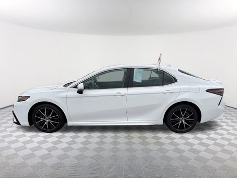 Certified 2024 Toyota Camry SE image 10