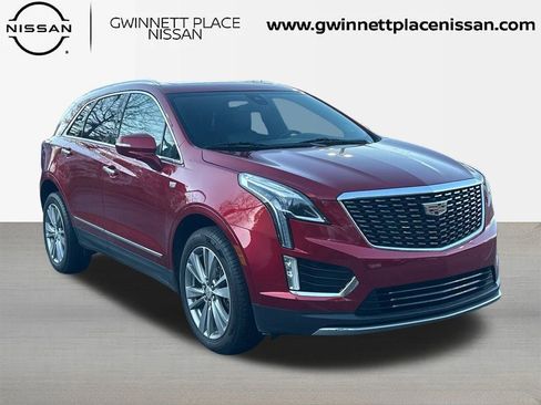 Used 2024 Cadillac XT5 Premium Luxury image 3