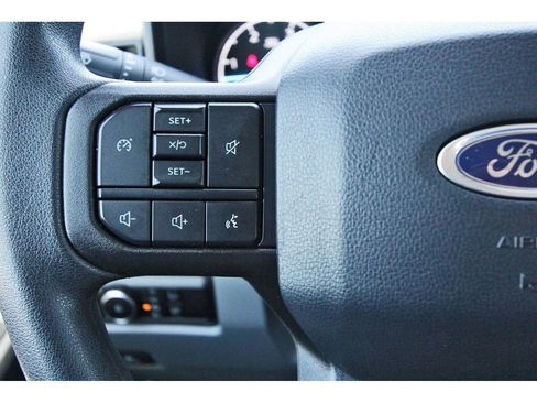 Certified 2025 Ford F250 XL w/ STX Appearance Package AWD/4WD image 18
