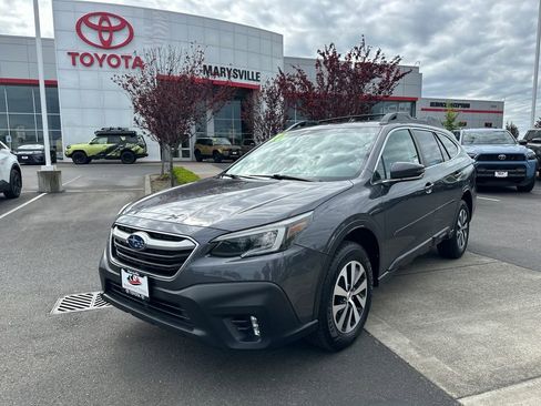 Used 2020 Subaru Outback Premium AWD/4WD image 1