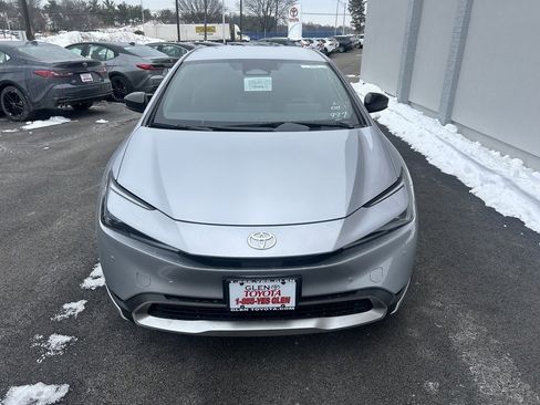 New 2026 Toyota Prius Plug-In Hybrid image 3