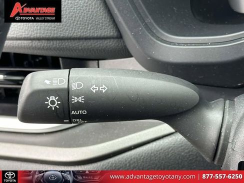 Used 2024 Toyota Grand Highlander AWD image 29