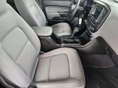 Used 2020 Chevrolet Colorado W/T w/ WT Convenience Package RWD image 13