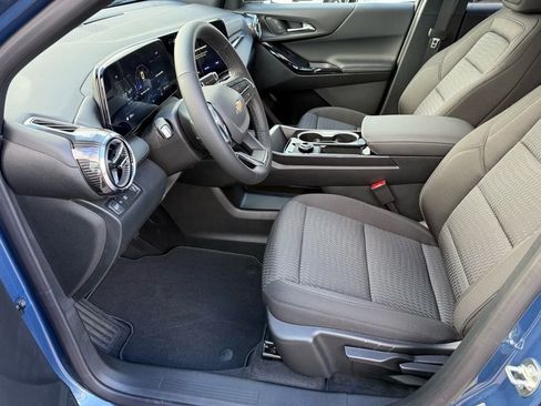 New 2026 Chevrolet Equinox LT image 5