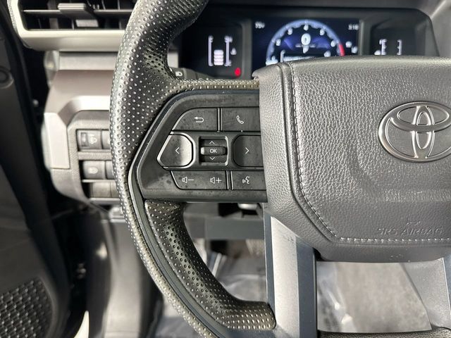 Used 2024 Toyota Tacoma SR5 AWD/4WD image 12
