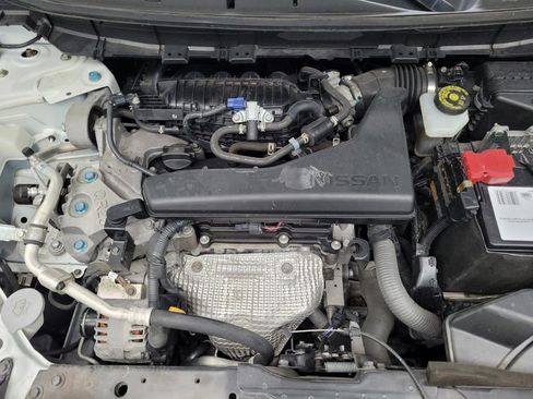Used 2020 Nissan Rogue S FWD image 30