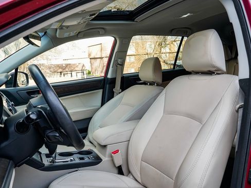 Used 2019 Subaru Outback 3.6R Limited w/ Popular Package #2 image 14