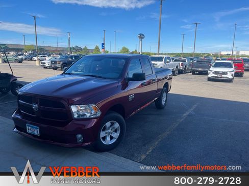 Used 2019 RAM 1500 Express AWD/4WD image 2