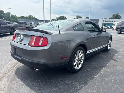Used 2010 Ford Mustang Premium RWD image 7