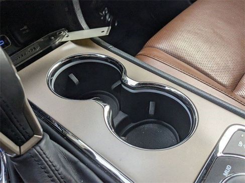 Used 2017 Jeep Grand Cherokee Summit w/ Platinum Series Group image 20