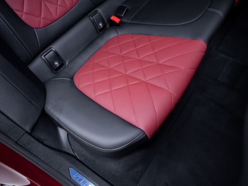 Used 2025 BMW X6 xDrive40i w/ Executive Package image 67