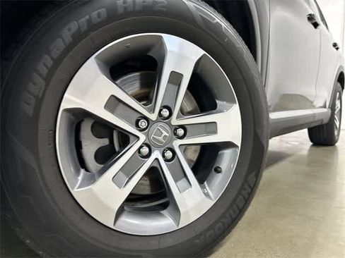 Certified 2025 Honda Pilot EX-L image 28