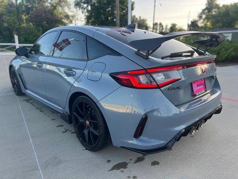 Used 2025 Honda Civic Type R image 8