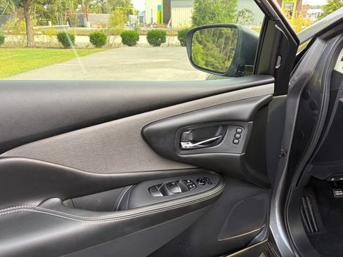 Certified 2024 Nissan Murano SL FWD image 12