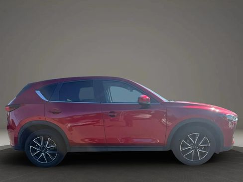 Used 2018 MAZDA CX-5 Touring w/ Preferred Equipment Package AWD/4WD image 4