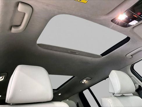 Used 2024 Hyundai Santa Fe Calligraphy FWD image 17