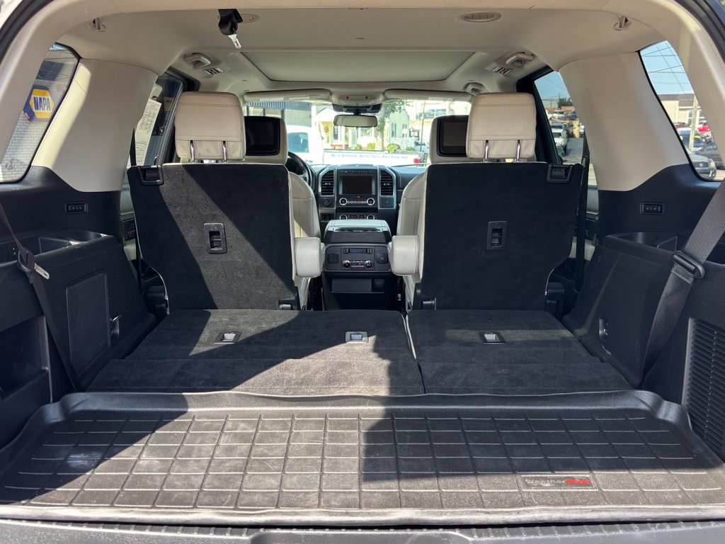 Used 2019 Ford Expedition Platinum RWD image 23